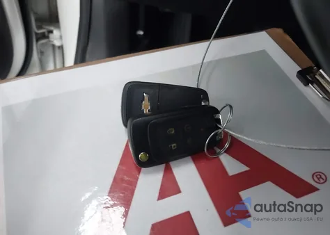 2013 Chevrolet Volt z USA, uszkodzony, nr VIN 1G1RD6E46DU124131